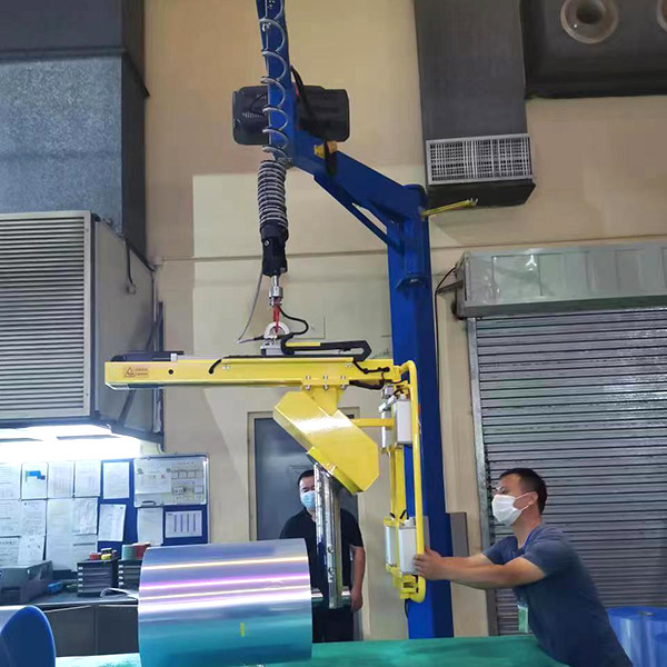 卷膜搬运车